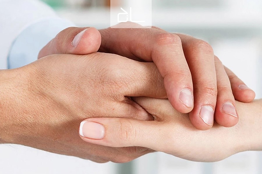 رتینول یکی از راه‌های مراقبت از پوست دست بوده و به زیبایی دستان شما کمک می‌کند.